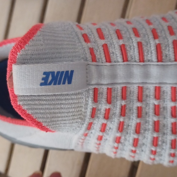 Nike MENS REACT PHANTOM  SIZE 9 - Picture 6 of 9